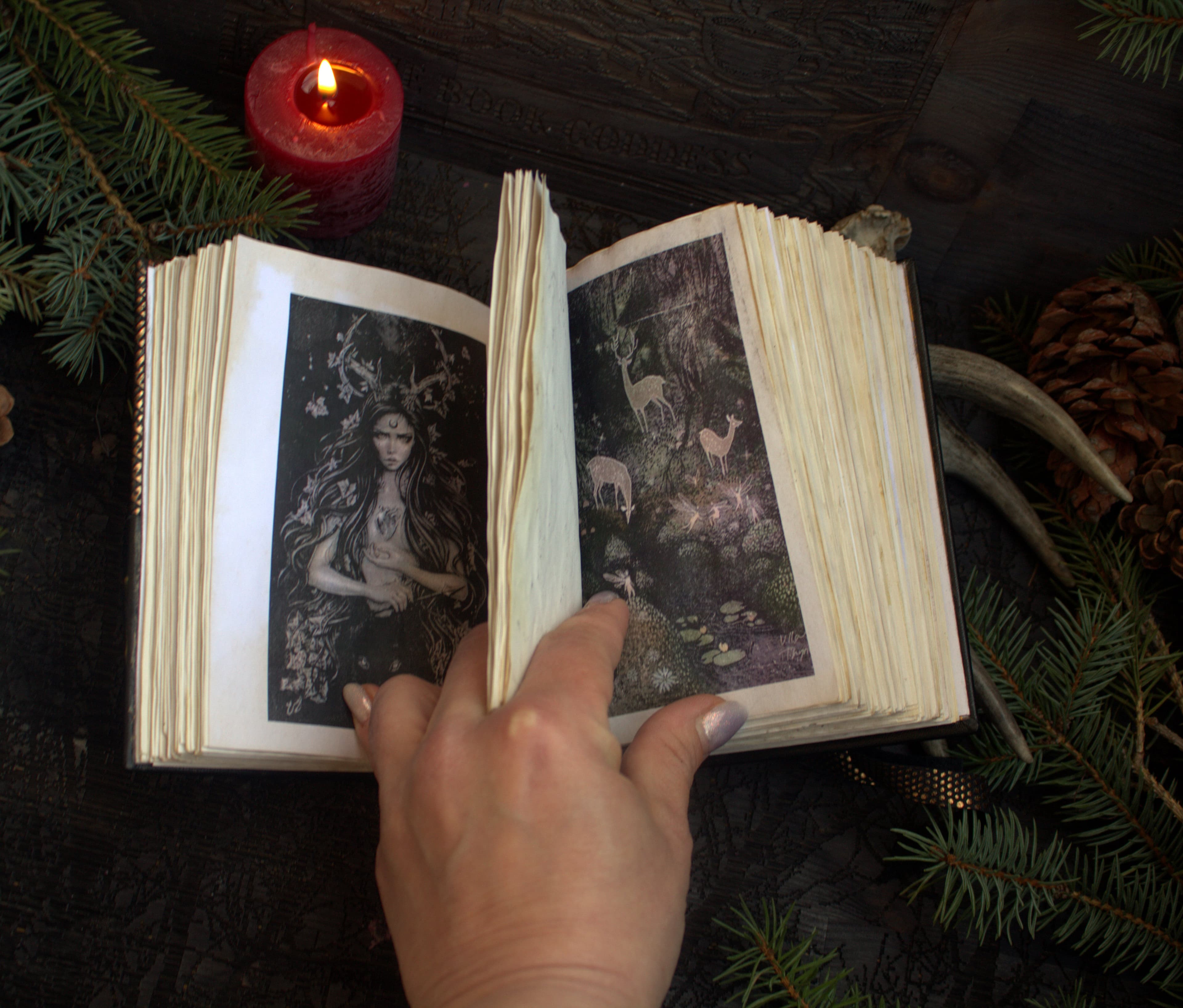 Handmade leather Grimoire A6 Journal with Lock and Key, Spell Book of Shadows thumbnail 4