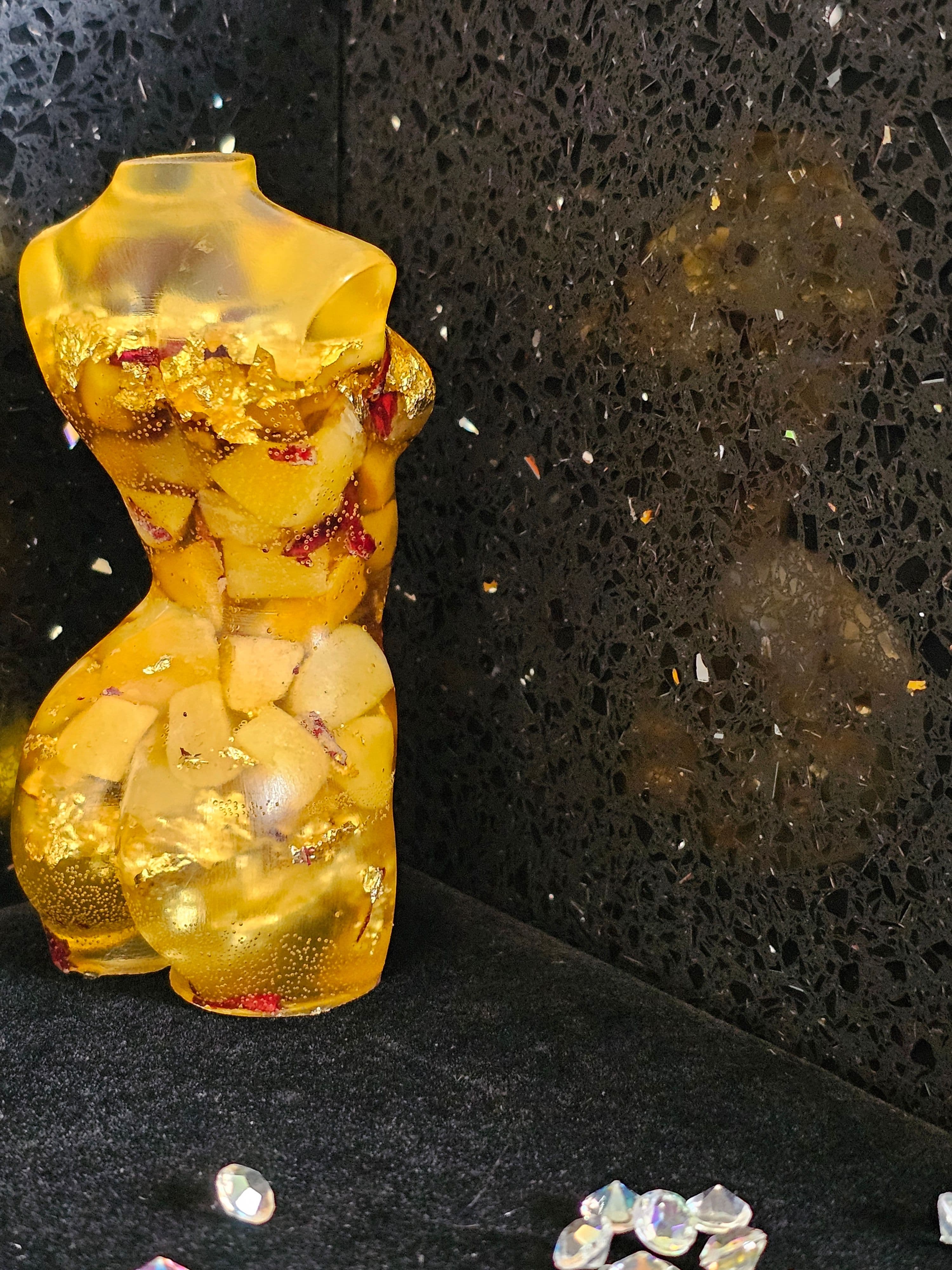 Golden Goddess thumbnail 5