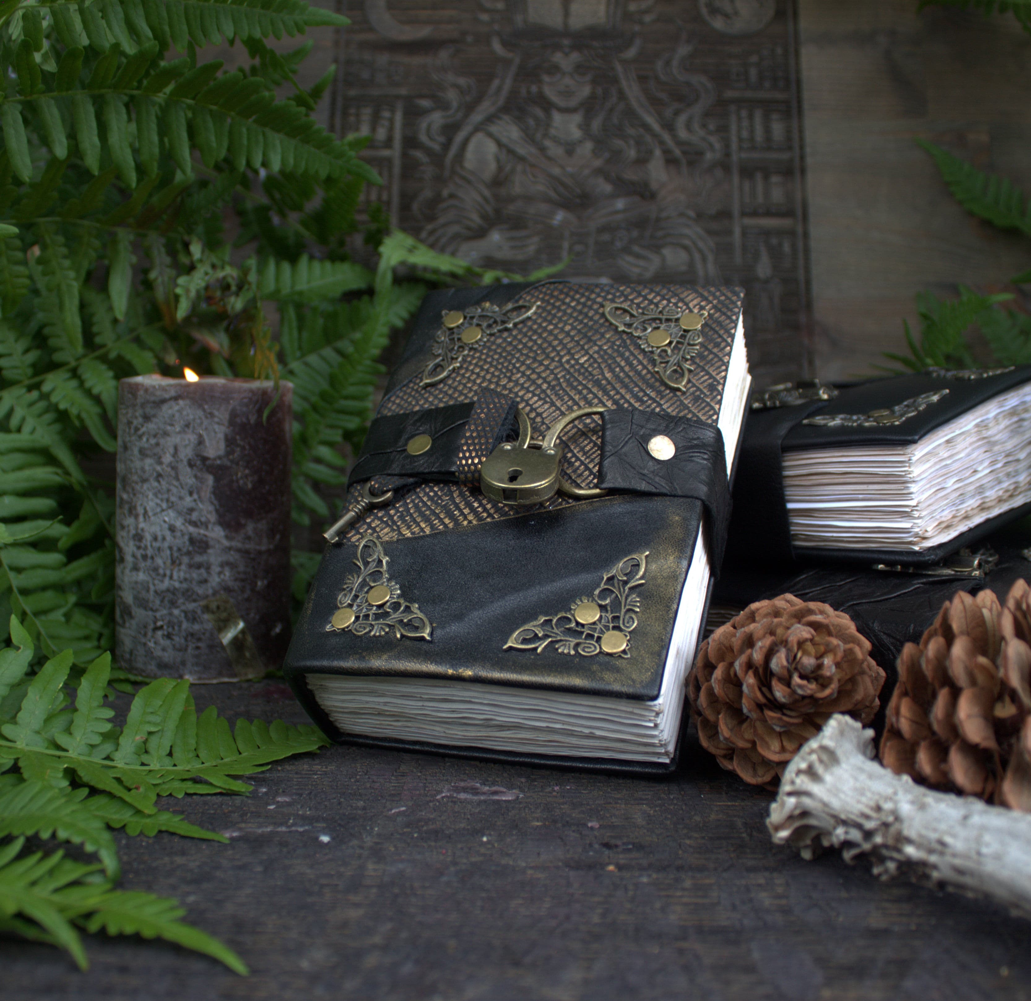 Handmade leather Grimoire A6 Journal with Lock and Key, Spell Book of Shadows thumbnail 9