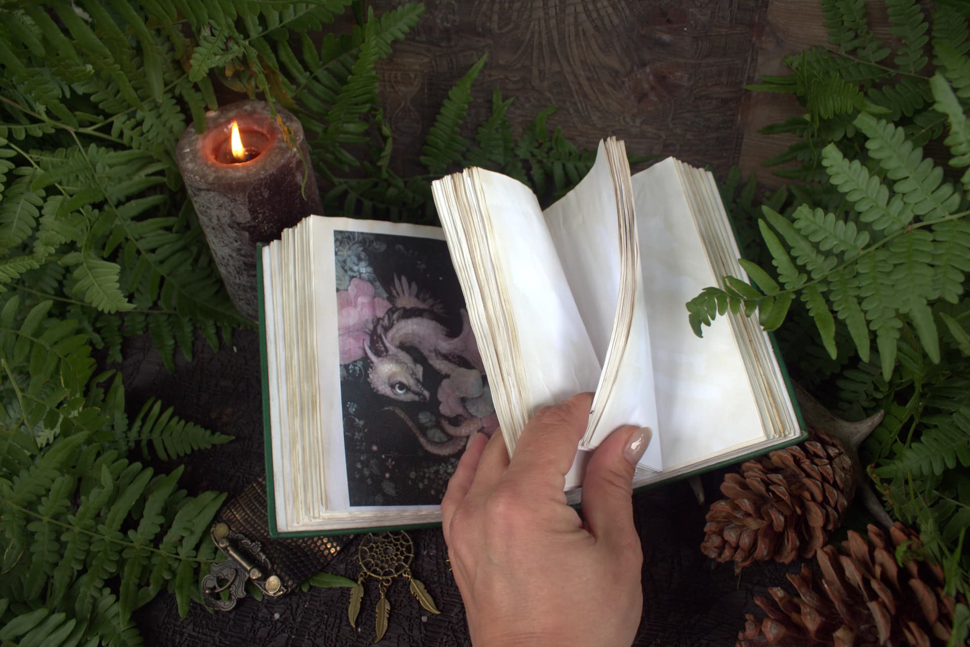 Green leather diary with lock and key, handwritten book with blank pages thumbnail 6