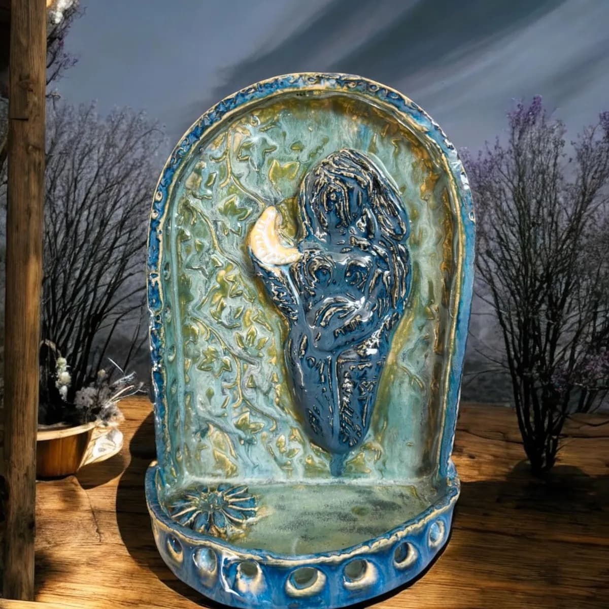 Leo eclipse moon goddess altar thumbnail 2