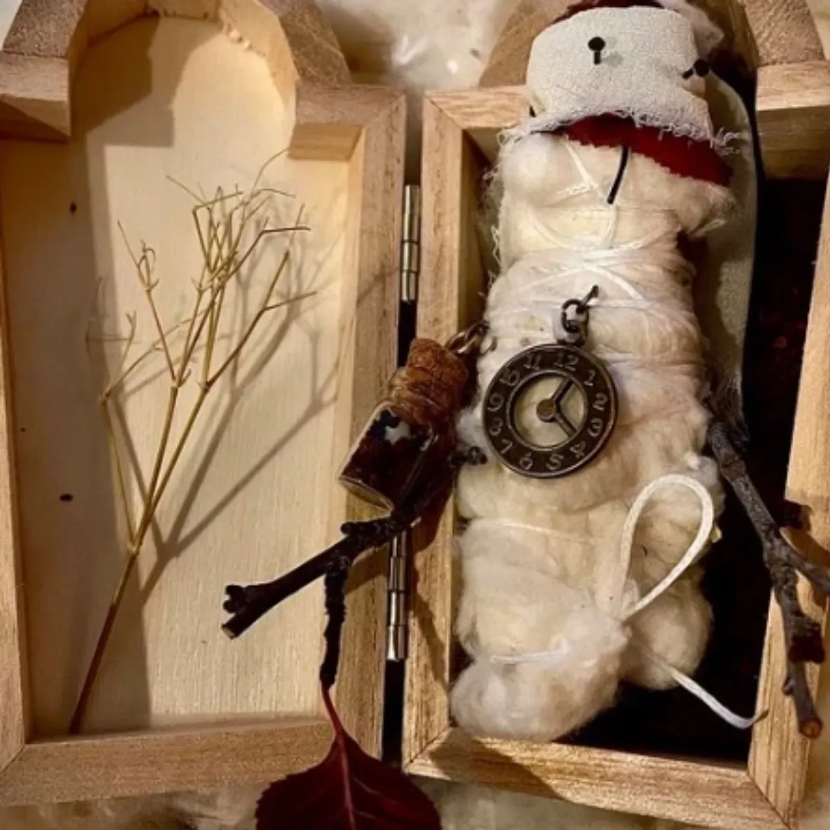 Cemetery doll - Image 1